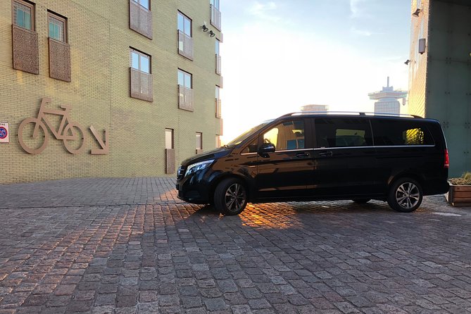 1-15 persons Taxi or Bus Transfer Amsterdam in Amsterdam City - Who will benefit most from this transfer?