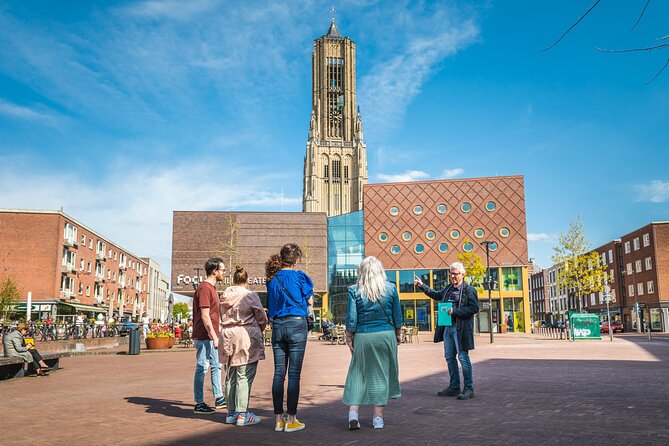 1,5 hour private guided Highlights of Arnhem City Walk - Starting Near Oude Stationsstraat