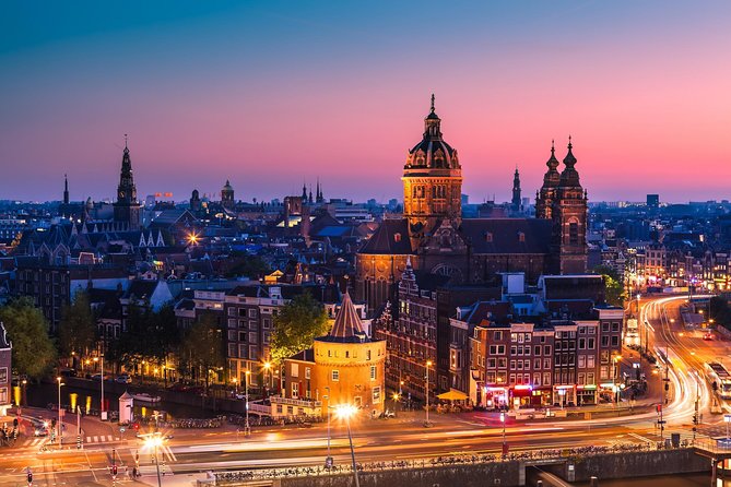 1-Hour Amsterdam Evening Canal Cruise - Audio commentary and the human touch