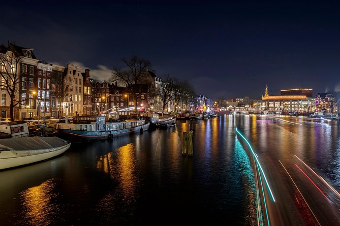 1-Hour Amsterdam Evening Canal Cruise - Crowding and comfort during the hour
