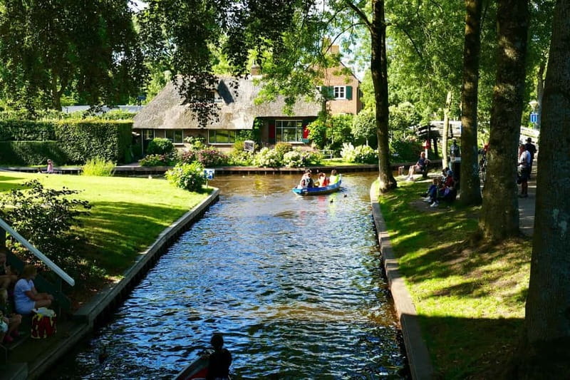 1 Hour Private open boat tour with local captain - Starting at Zuiderpad 14A
