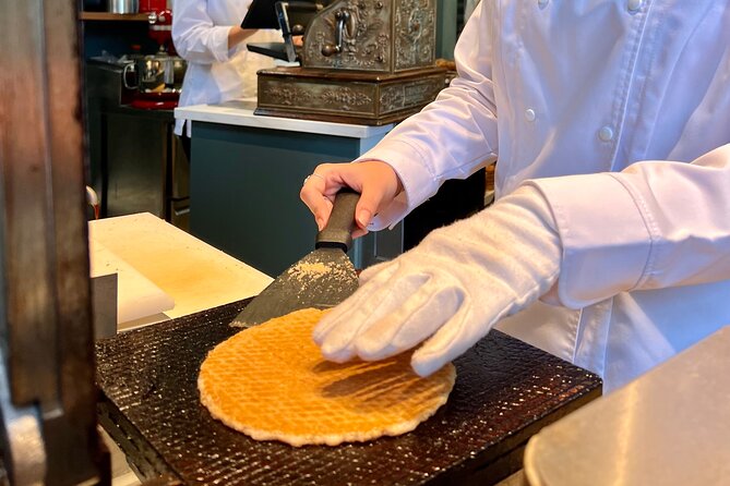 10 Tastes of Amsterdam: Food Tour by UNESCO Canals and Jordaan - Jordaan, poffertjes, and brown cafés