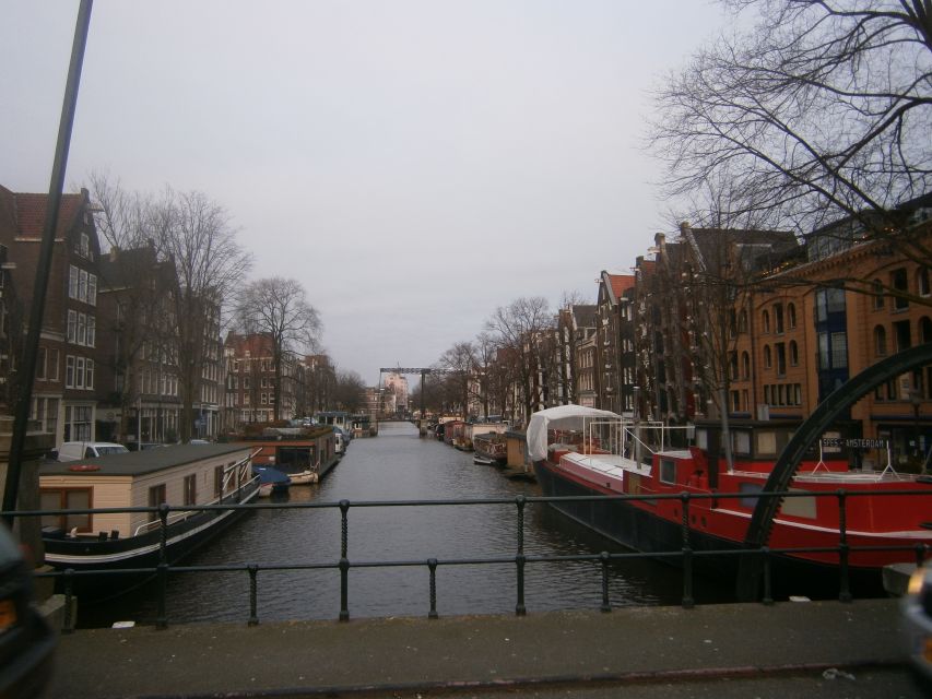 2.5-Hour Amsterdam Sightseeing Tour by Bike - Starting in the canal district