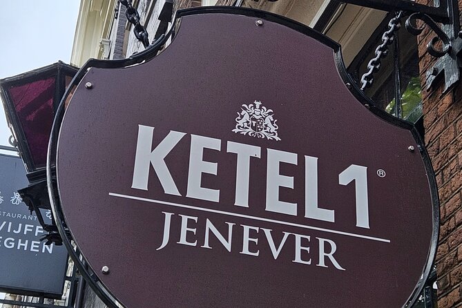 2 hour food tasting Tour in Amsterdam Group Tour - Nieuwmarkt: a quick taste of Dutch licorice