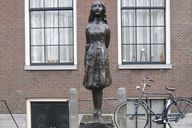 2-Hour Private Anne Frank Walking Tour with Drink - The Jewish Quarter and Anne Frank’s Story