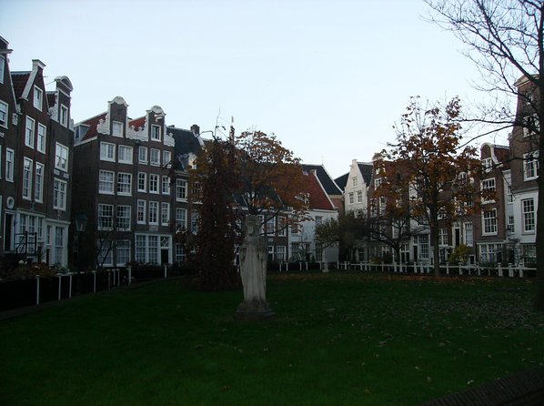 2 Hours Private Walking Tour of the Highlights of Amsterdam - Anne Frank House from the outside