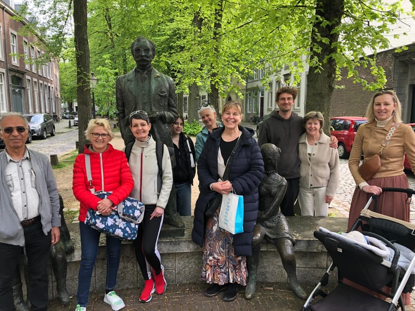 2H Walking Tour Maastricht - Vrijthof Square and the city’s public life