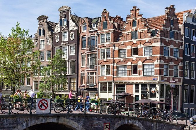 3 hour Amsterdam Private Guide Walking Tour with an Amsterdam born raised Guide - Learning Amsterdam’s street rules
