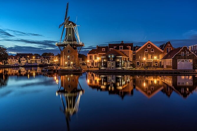 90 minutes Self-Guided Walking tour with puzzles in Haarlem - De Waag and the old market economy