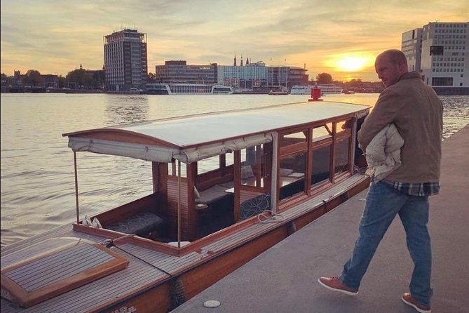 A unique experience! Semi private cruise. Authentic stylish boat! Book Leemstar! - The Canal Ring from a lower, quieter angle