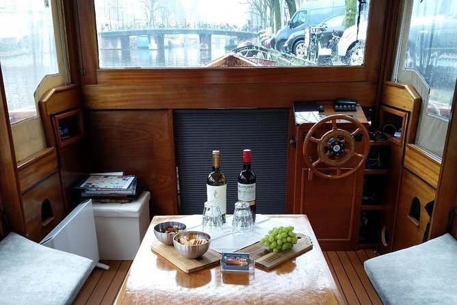 A unique experience! Semi private cruise. Authentic stylish boat! Book Leemstar! - Along the Amstel River