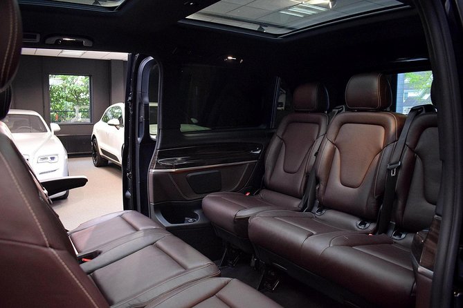 Airport or Port transfer Business Class (private car service) - Leaving Amsterdam for Schiphol or the port