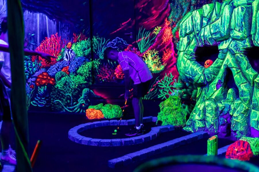 Aloha Amsterdam: 12-Hole Glow-in-the-Dark Mini-Golf - Finding Aloha Amsterdam near Amsterdam Centraal