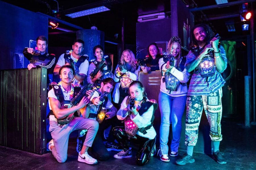 Aloha Amsterdam: Laser Tag Experience - The UV-lit briefing comes first
