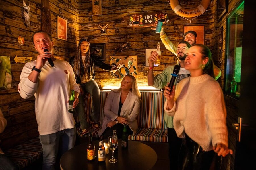 Aloha Amsterdam: Private Karaoke Booth with 20.000 Songs - Your two-hour Amsterdam karaoke session