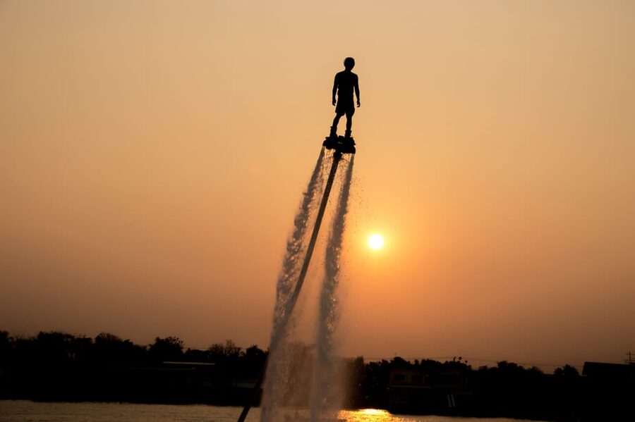 Alphen aan den Rijn: 15-Minute Flyboard Experience - The gear keeps the focus on fun