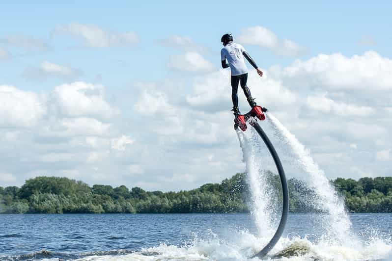 Alphen aan den Rijn: 15-Minute Flyboard Experience - Who will enjoy this most?