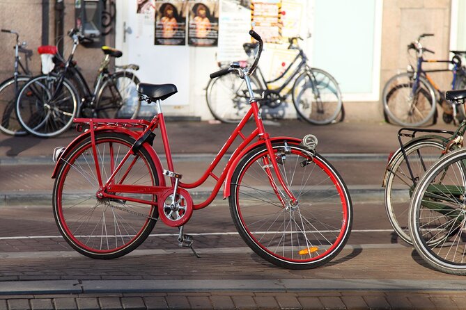 Alternative Tour Amsterdam | Drugs Story, Street Art & More - Dam Square sets the tone