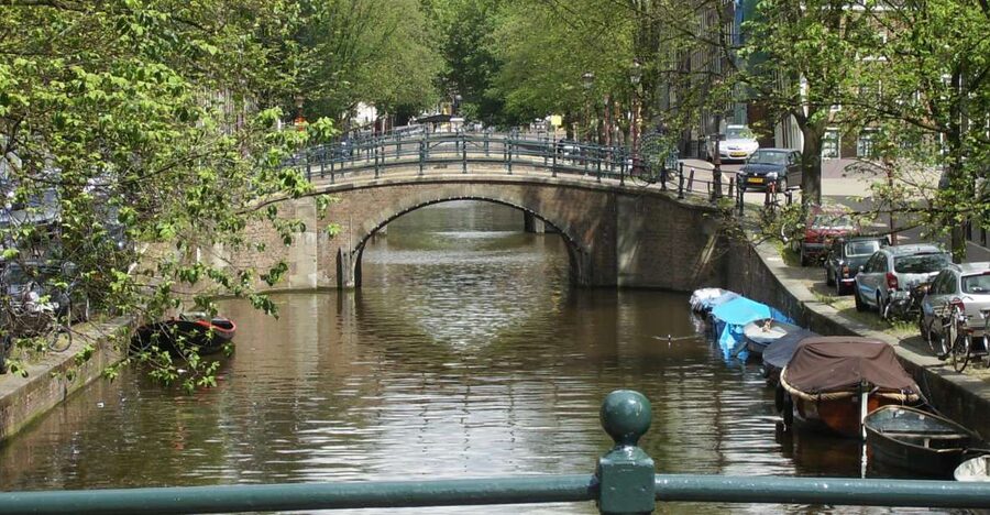 Amsterdam: 2.5-Hour Historic Private Walking Tour - Key points to know before booking