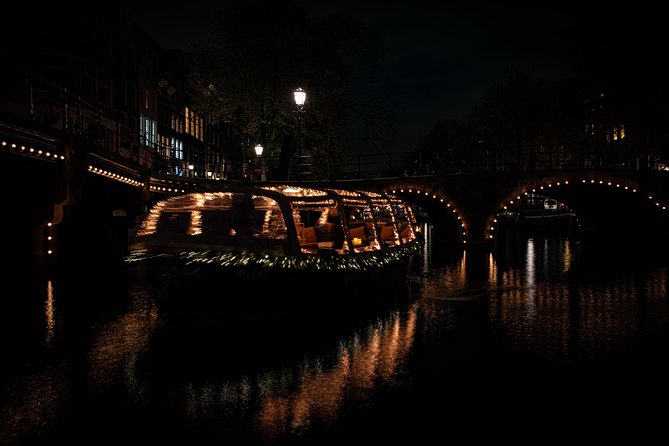 Amsterdam 2-Hour Evening Cruise With Live Guide and Bar - The grand canal and Amsterdam’s great museums