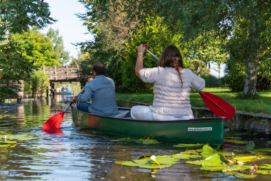 Amsterdam: 2-Hour Guided Canoe Trip - Two hours through village canals and meadows