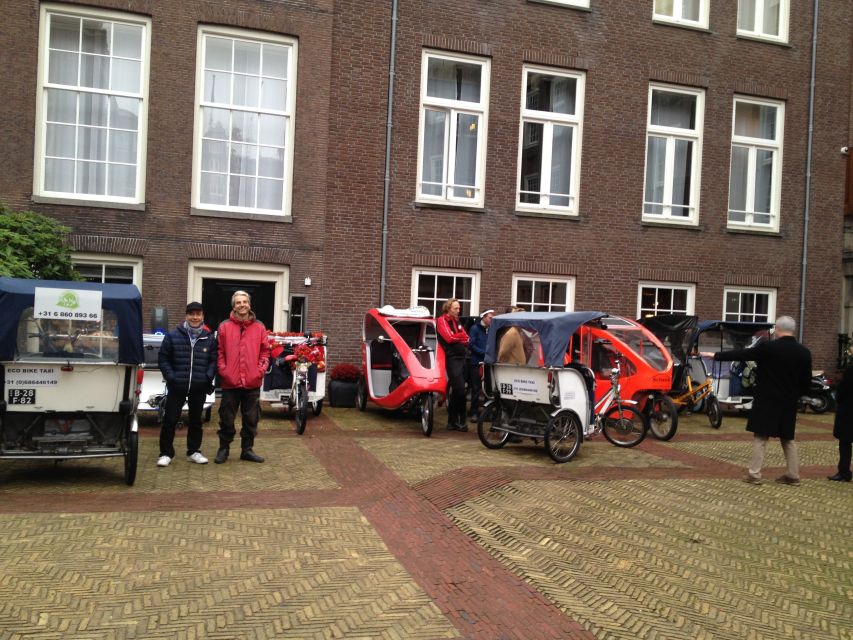 Amsterdam: 2-Hour Sightseeing Tour by Rickshaw - Why a rickshaw works so well in Amsterdam
