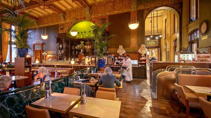 Amsterdam: 3-Course Meal in Historic 1st Class Waiting Rooms - Key points before you book