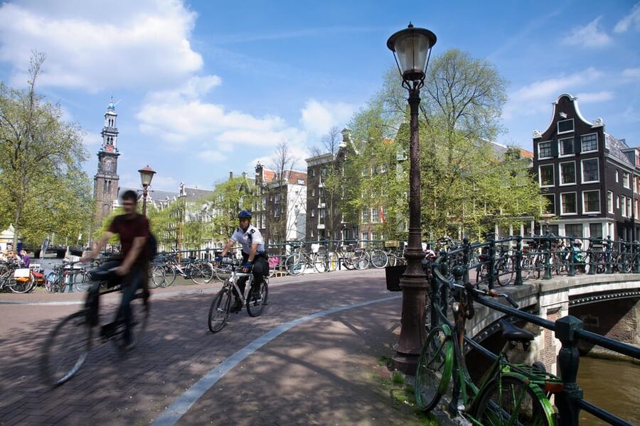 Amsterdam: 3-Hour Private Bike Tour of the City Center - Starting near Oosterdokskade and getting fitted with a city bike