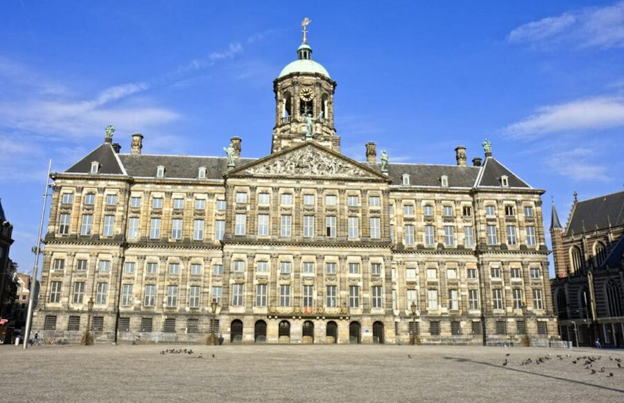 Amsterdam: 3-Hour Private Highlights City Tour by Minivan - Key points to know before booking