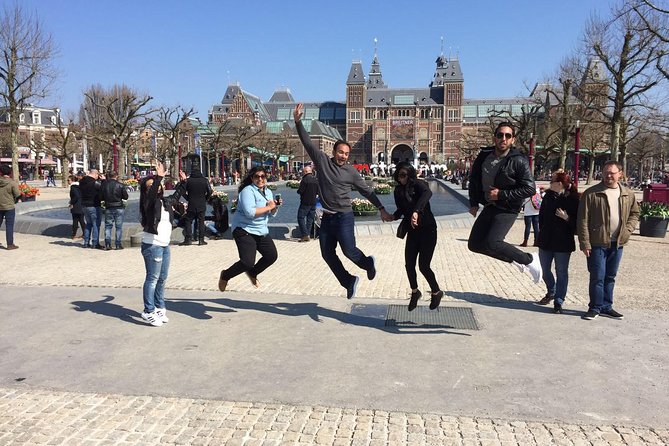 Amsterdam 3 hrs Bike Tour – live guide En/Fr/De/Nl/Sp - The canal ring gives you Amsterdam’s classic view