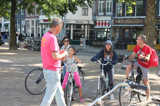 Amsterdam 3 hrs Bike Tour – live guide En/Fr/De/Nl/Sp - What the bicycles and guides are like