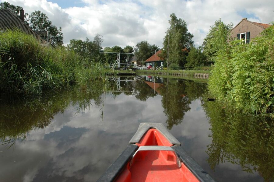 Amsterdam 5-Hour Guided Canoe Trip in the Wetlands - What paddling the canoe is really like