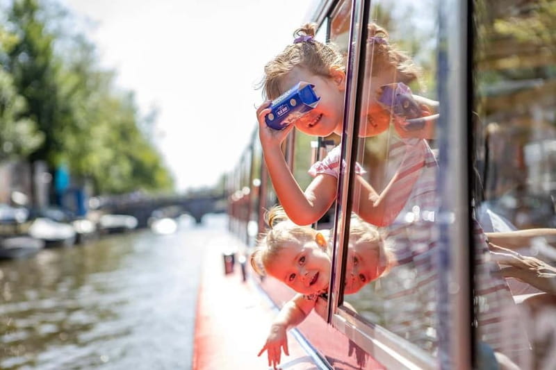 Amsterdam: 75 Minute City Canal Cruise with Audio Guide - Museum Quarter and Amsterdam’s major attractions
