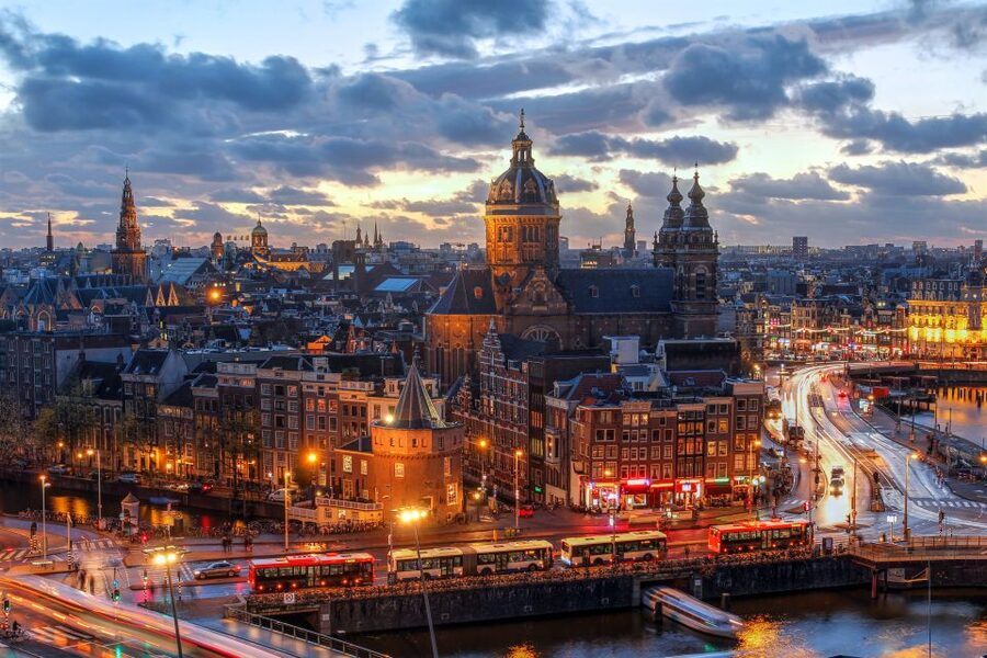 Amsterdam: After Dark Red Light District Tour - Why this 90-minute walk is worth your evening