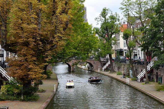 Amsterdam Airport Schiphol & Amsterdam City to Utrecht - Private travel for families and small groups