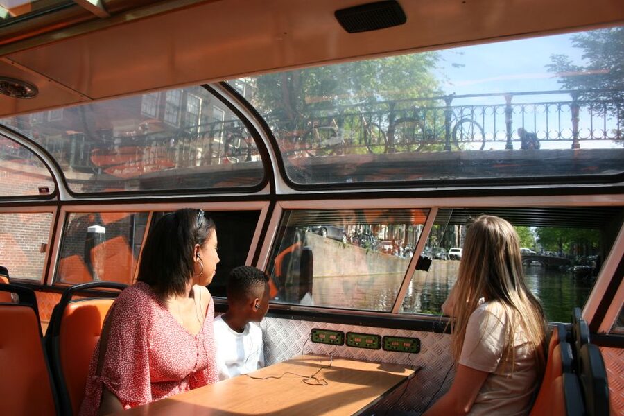 Amsterdam: Amsterdam Dungeon and Canal Cruise Entry Ticket - Choosing the right cruise departure