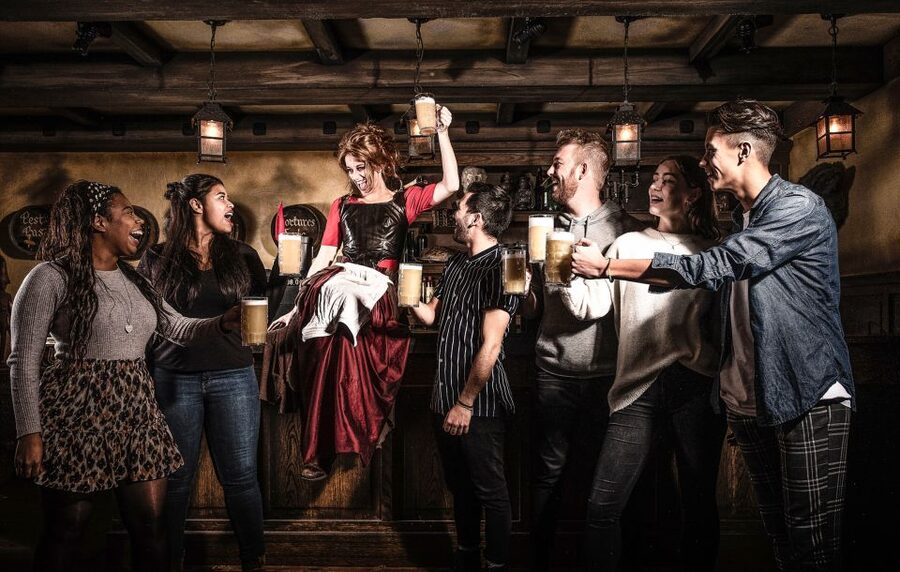 Amsterdam: Amsterdam Dungeon Entrance Ticket - Dark labyrinths, ghosts, and punishment scenes