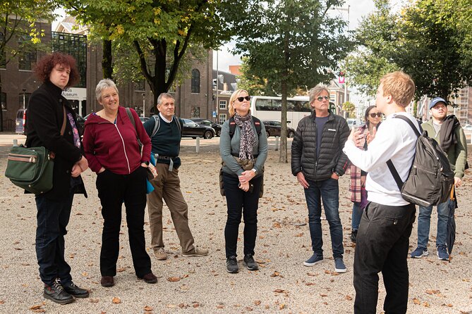 Amsterdam: Anne Frank and Jewish Quarter Walking Tour (TOP RATED) - A quieter pause in the Plantage