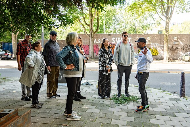 Amsterdam: Anne Frank and World War II Walking Tour (TOP RATED) - The Spinoza Monument and Amsterdam’s intellectual story