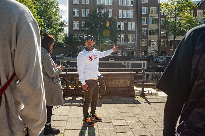 Amsterdam: Anne Frank and World War II Walking Tour (TOP RATED) - Dam Square and De Schaduwkade