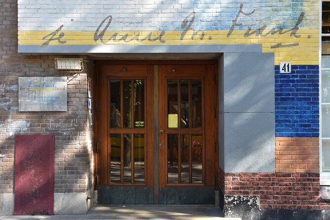 Amsterdam: Anne Frank Walking tour - Discover Her Story - Geleenstraat 1: the ice cream memory