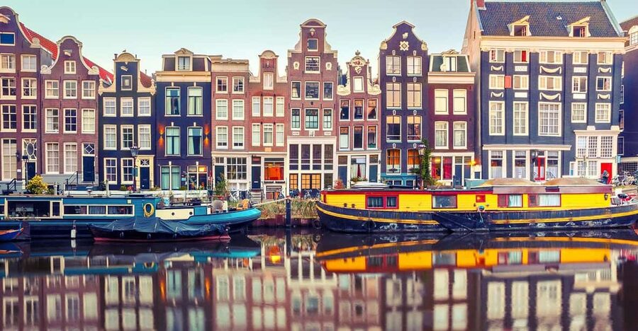 Amsterdam Audioguide - TravelMate app for your smartphone - Amsterdam’s canals and local food