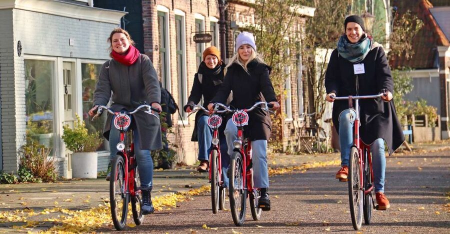 Amsterdam: Bike Tour (Noord) in German or English - Café ’t Sluisje and the old dyke villages