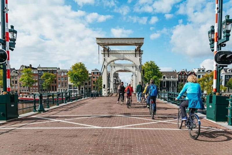 Amsterdam: Bike Tour with Optional Cruise in Small-Group - Key points to know before booking