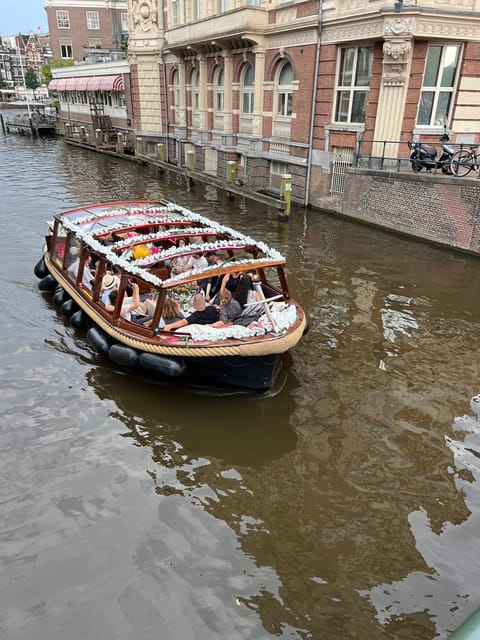 Amsterdam: Boat Tour with Optional Unlimited Drinks - De L’Europe, Munttoren, and Queen Wilhelmina