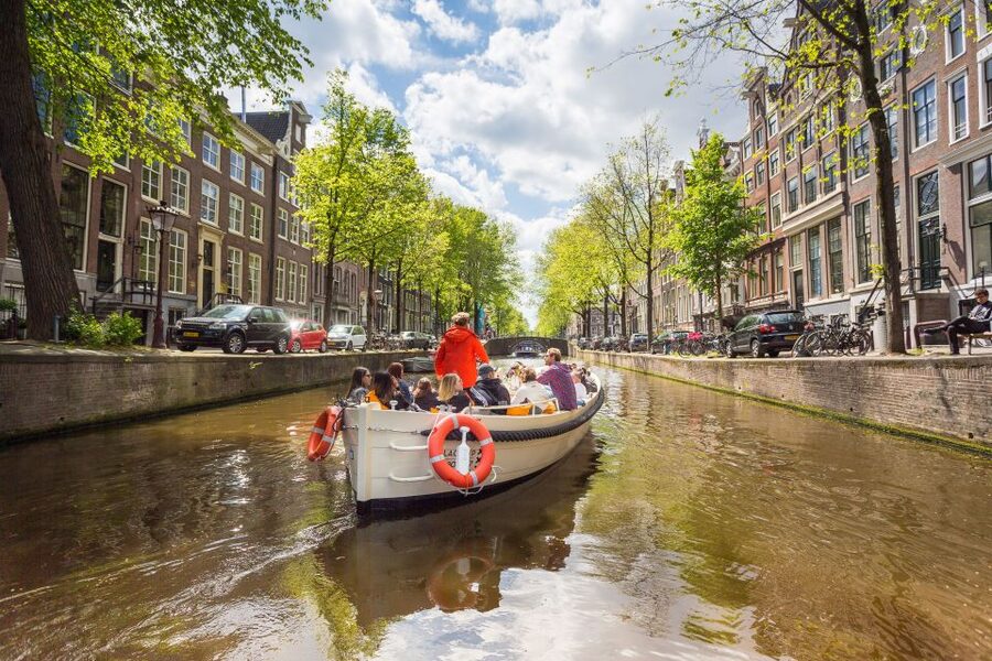 Amsterdam: Canal Belt Private Beer Boat Tour - Is $235 per person fair value?