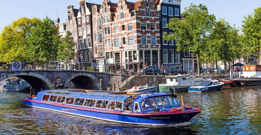 Amsterdam: Canal Cruise and Jewish Cultural Quarter Tickets - Key points to know before you book