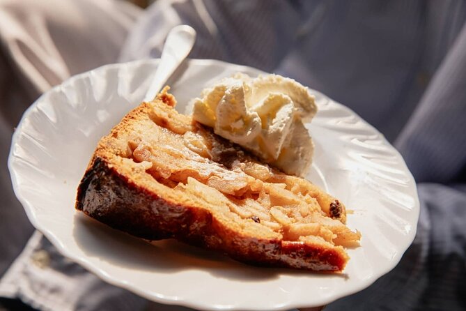 Amsterdam Canal Cruise and local Food Tour - Tasting bitterballen, stroopwafels, cheese, and herring