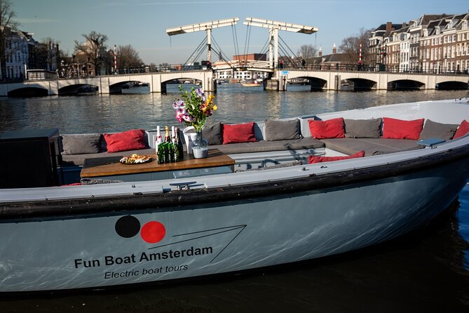 Amsterdam Canal Cruise with Dutch Pancakes and Drinks - Key points to know before you book