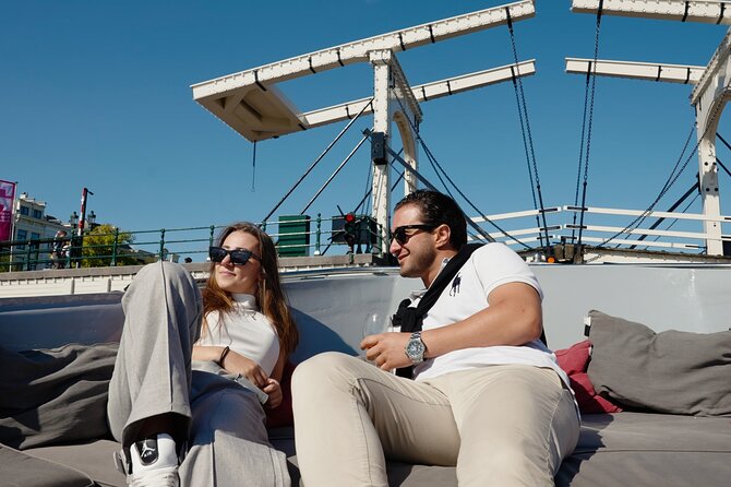 Amsterdam Canal Cruise with Dutch Pancakes and Drinks - The city’s most iconic bridge and the Seven Bridges view